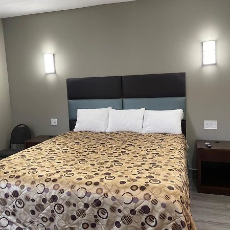 لينوود Town House Motel المظهر الخارجي الصورة