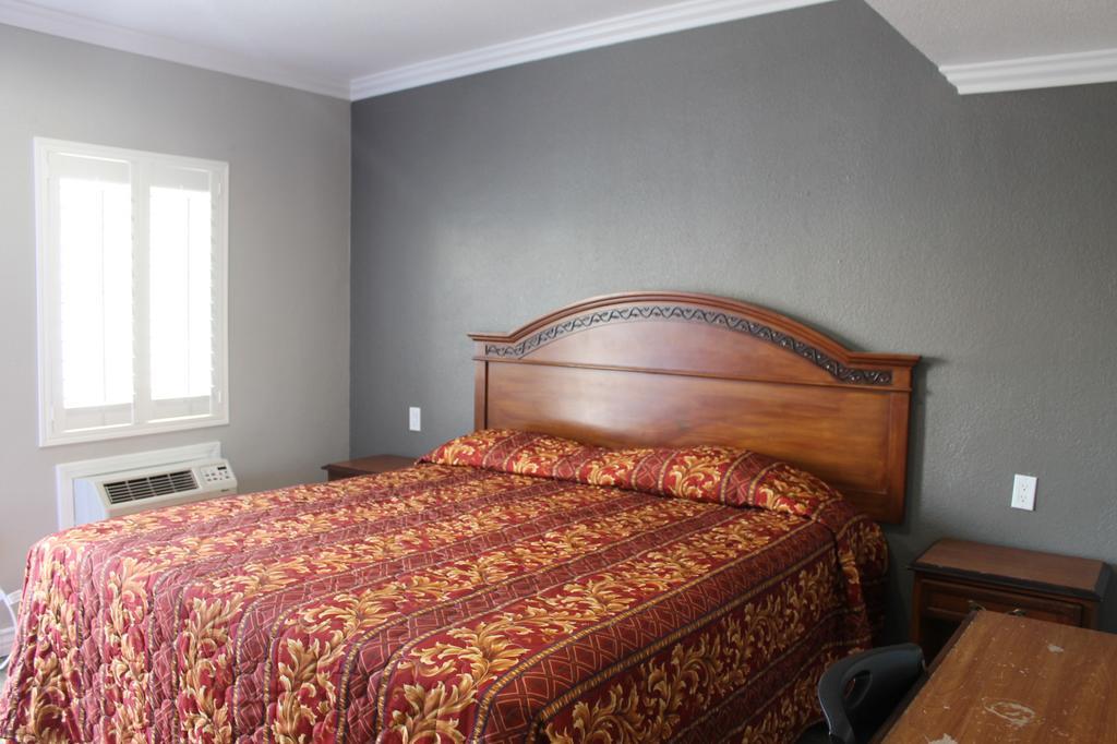 لينوود Town House Motel المظهر الخارجي الصورة