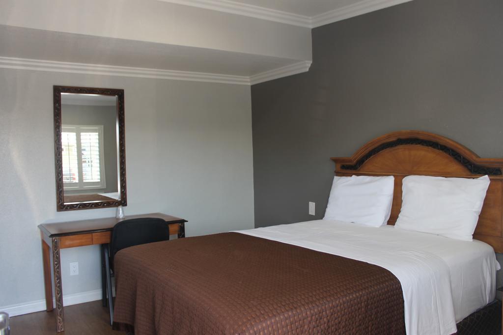 لينوود Town House Motel المظهر الخارجي الصورة